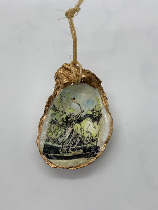 Oyster Ornament Waving Girl