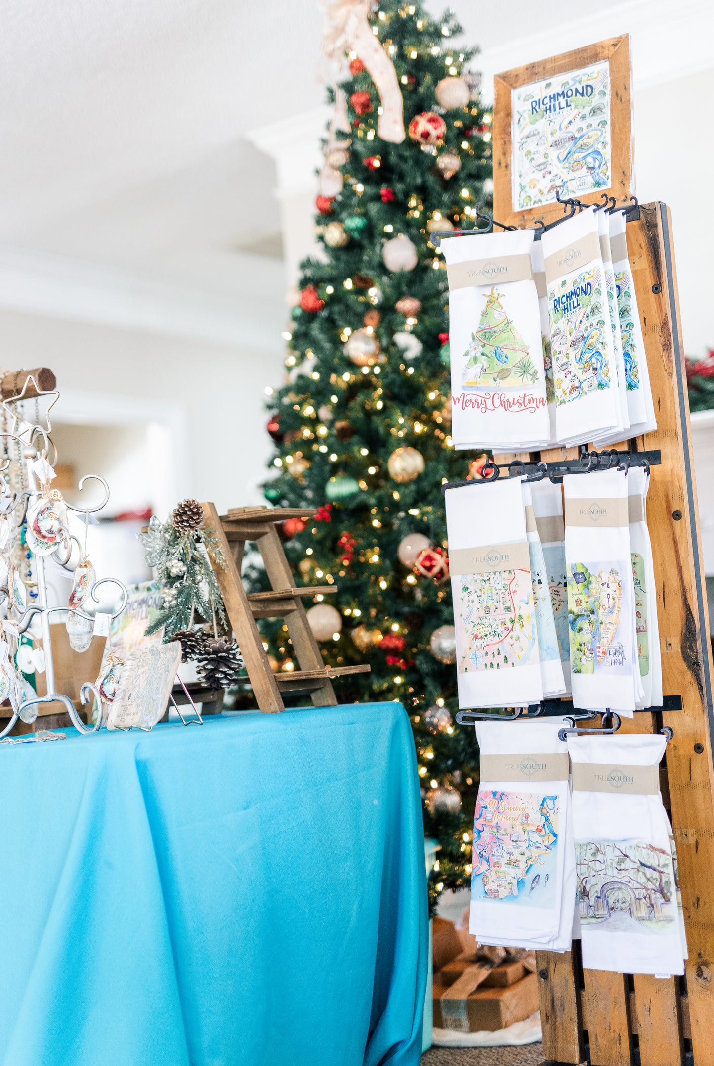 Tea towel Coastal Christmas Tree
